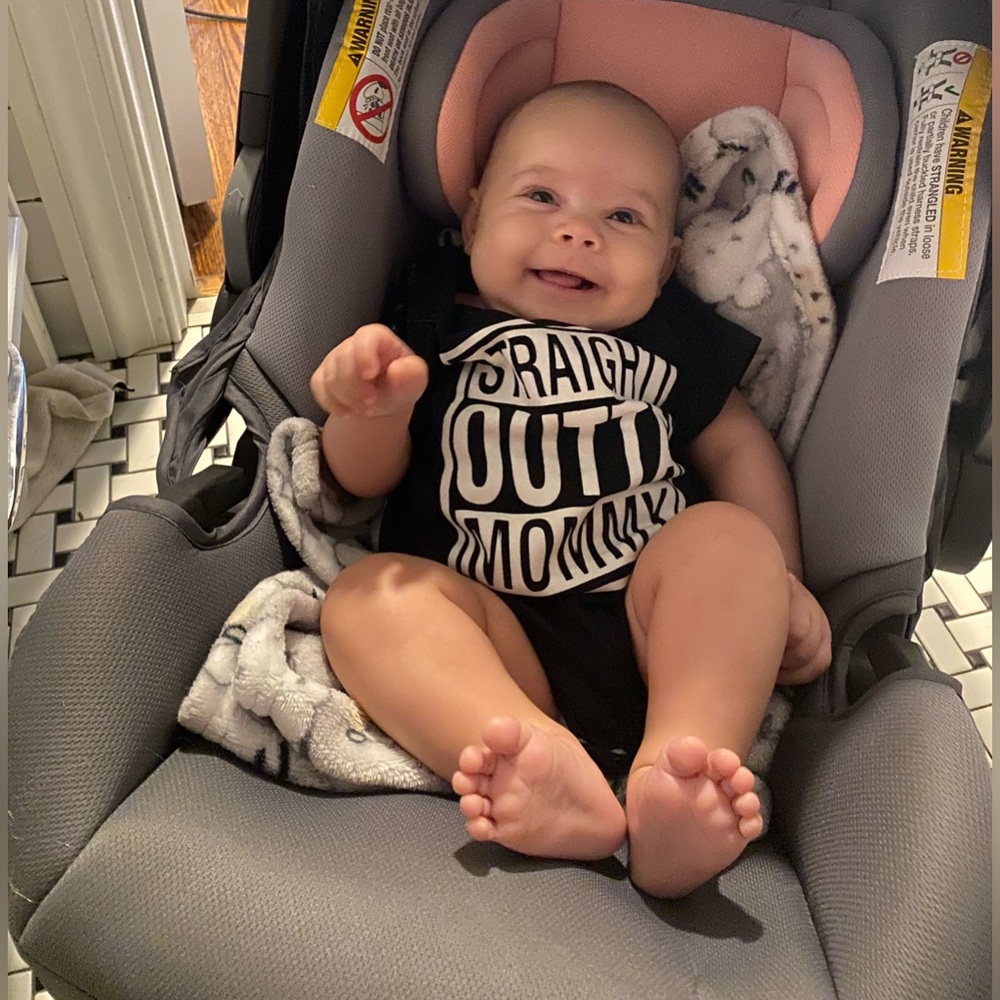 Meet your Posher, Chanelle and Leilani :)